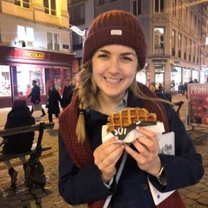 Meet your Posher, Caroline